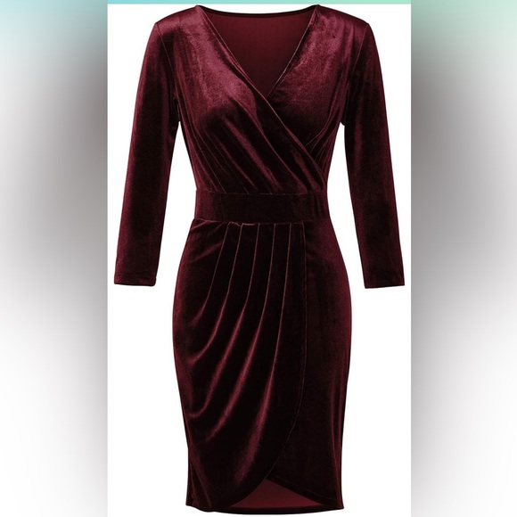 Velvet dress - Picture 1 of 3